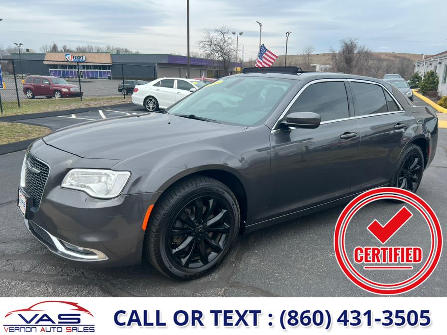 2016 Chrysler 300 4dr Sdn Limited AWD, available for sale in Manchester, Connecticut | Vernon Auto Sale & Service. Manchester, Connecticut 2016 Chrysler 300 4dr Sdn Limited AWD, available for sale in Manchester, Connecticut | Vernon Auto Sale & Service. Manchester, Connecticut