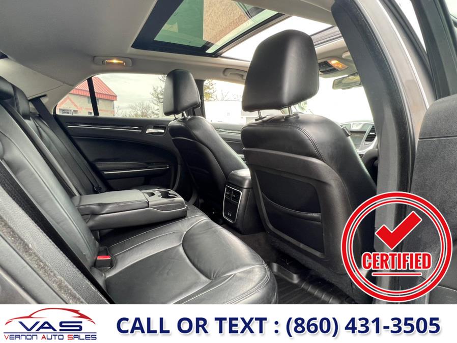 2016 Chrysler 300 4dr Sdn Limited AWD, available for sale in Manchester, Connecticut | Vernon Auto Sale & Service. Manchester, Connecticut 2016 Chrysler 300 4dr Sdn Limited AWD, available for sale in Manchester, Connecticut | Vernon Auto Sale & Service. Manchester, Connecticut