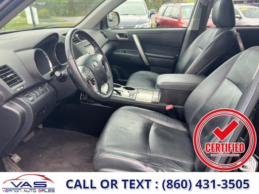 2011 Toyota Highlander 4WD 4dr V6 SE, available for sale in Manchester, Connecticut | Vernon Auto Sale & Service. Manchester, Connecticut 2011 Toyota Highlander 4WD 4dr V6 SE, available for sale in Manchester, Connecticut | Vernon Auto Sale & Service. Manchester, Connecticut