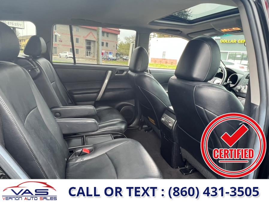 2011 Toyota Highlander 4WD 4dr V6 SE, available for sale in Manchester, Connecticut | Vernon Auto Sale & Service. Manchester, Connecticut 2011 Toyota Highlander 4WD 4dr V6 SE, available for sale in Manchester, Connecticut | Vernon Auto Sale & Service. Manchester, Connecticut
