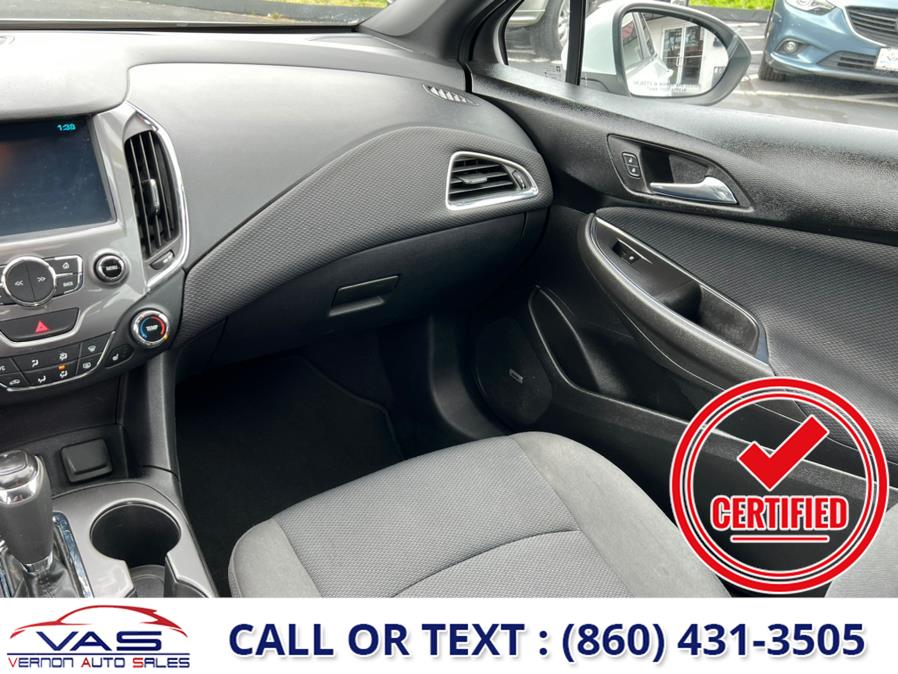 2017 Chevrolet Cruze 4dr HB 1.4L LT w/1SD, available for sale in Manchester, Connecticut | Vernon Auto Sale & Service. Manchester, Connecticut 2017 Chevrolet Cruze 4dr HB 1.4L LT w/1SD, available for sale in Manchester, Connecticut | Vernon Auto Sale & Service. Manchester, Connecticut