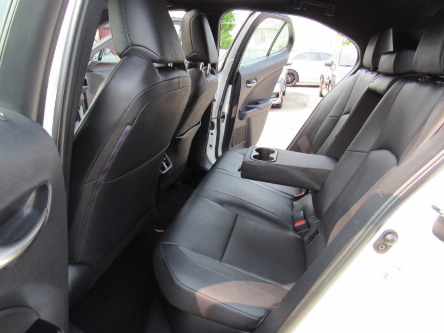 2019 Lexus UX250H Base, available for sale in Worcester, Massachusetts | Hilario's Auto Sales Inc.. Worcester, Massachusetts 2019 Lexus UX250H Base, available for sale in Worcester, Massachusetts | Hilario's Auto Sales Inc.. Worcester, Massachusetts