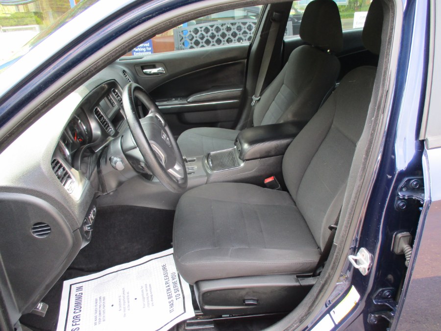 2014 Dodge Charger 4dr Sdn SE RWD, available for sale in Meriden, Connecticut | Cos Central Auto. Meriden, Connecticut 2014 Dodge Charger 4dr Sdn SE RWD, available for sale in Meriden, Connecticut | Cos Central Auto. Meriden, Connecticut