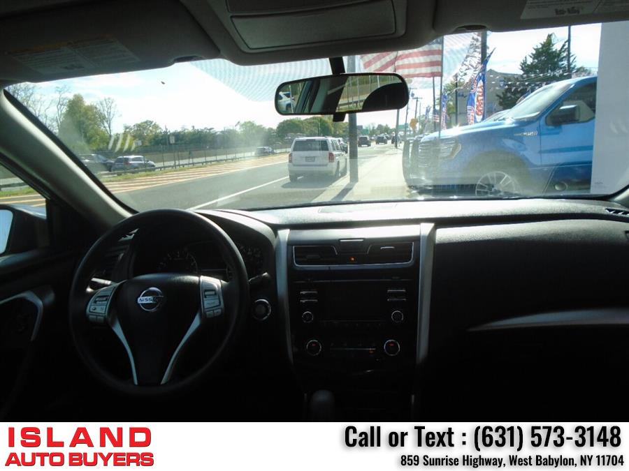 2015 Nissan Altima 2.5 S 4dr Sedan, available for sale in West Babylon, New York | Island Auto Buyers. West Babylon, New York 2015 Nissan Altima 2.5 S 4dr Sedan, available for sale in West Babylon, New York | Island Auto Buyers. West Babylon, New York