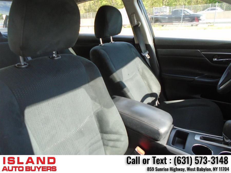 2015 Nissan Altima 2.5 S 4dr Sedan, available for sale in West Babylon, New York | Island Auto Buyers. West Babylon, New York 2015 Nissan Altima 2.5 S 4dr Sedan, available for sale in West Babylon, New York | Island Auto Buyers. West Babylon, New York