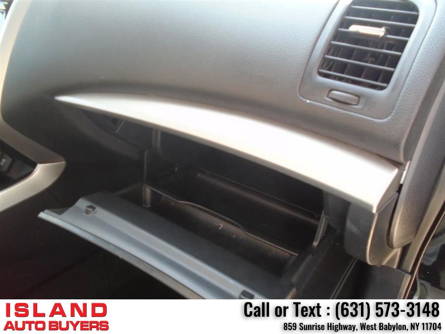 2015 Nissan Altima 2.5 S 4dr Sedan, available for sale in West Babylon, New York | Island Auto Buyers. West Babylon, New York 2015 Nissan Altima 2.5 S 4dr Sedan, available for sale in West Babylon, New York | Island Auto Buyers. West Babylon, New York