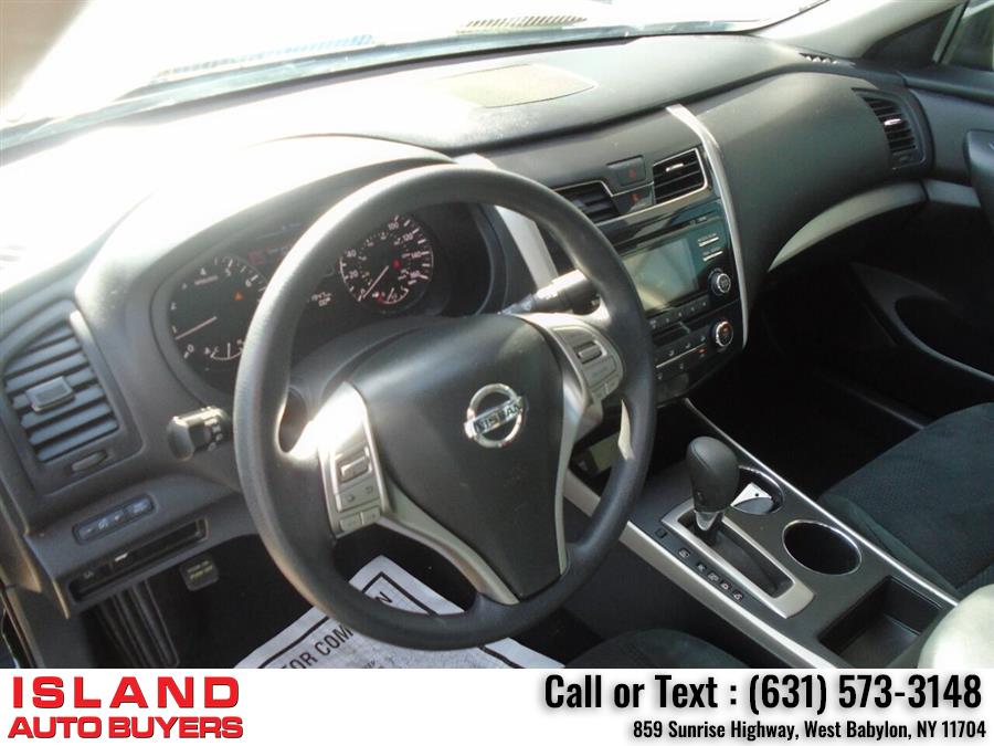 2015 Nissan Altima 2.5 S 4dr Sedan, available for sale in West Babylon, New York | Island Auto Buyers. West Babylon, New York 2015 Nissan Altima 2.5 S 4dr Sedan, available for sale in West Babylon, New York | Island Auto Buyers. West Babylon, New York