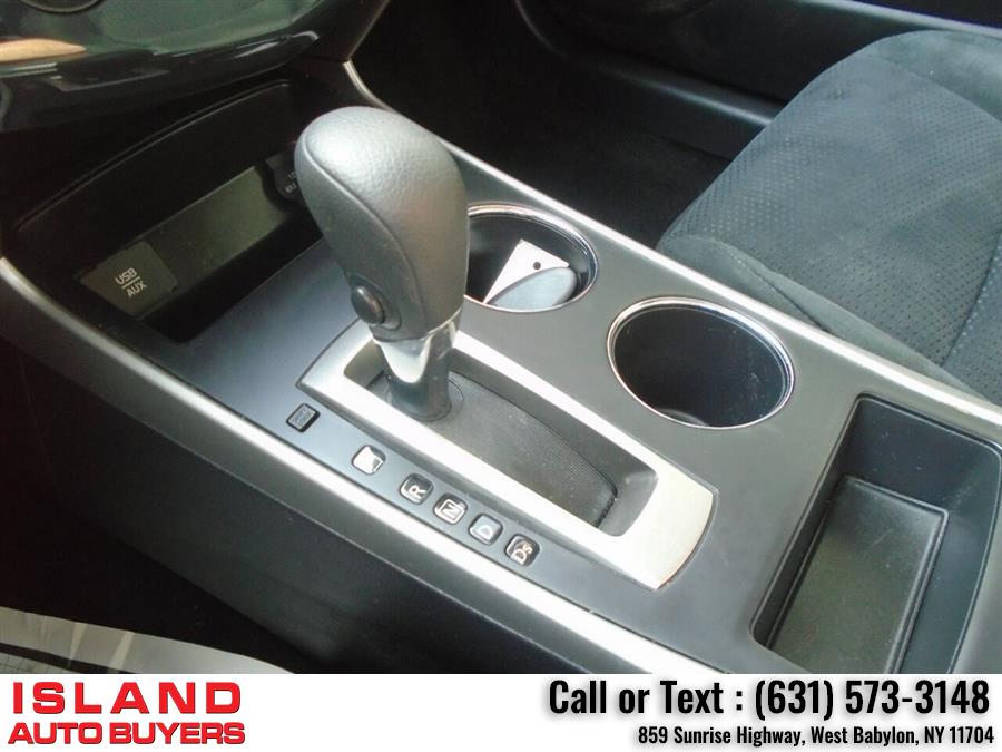 2015 Nissan Altima 2.5 S 4dr Sedan, available for sale in West Babylon, New York | Island Auto Buyers. West Babylon, New York 2015 Nissan Altima 2.5 S 4dr Sedan, available for sale in West Babylon, New York | Island Auto Buyers. West Babylon, New York