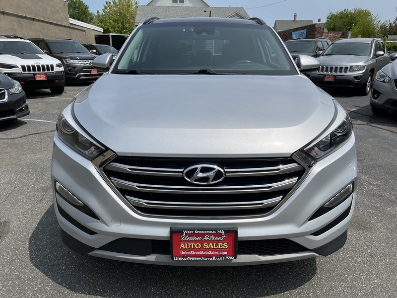 2017 Hyundai Tucson Limited Ultimate AWD, available for sale in West Springfield, Massachusetts | Union Street Auto Sales. West Springfield, Massachusetts 2017 Hyundai Tucson Limited Ultimate AWD, available for sale in West Springfield, Massachusetts | Union Street Auto Sales. West Springfield, Massachusetts