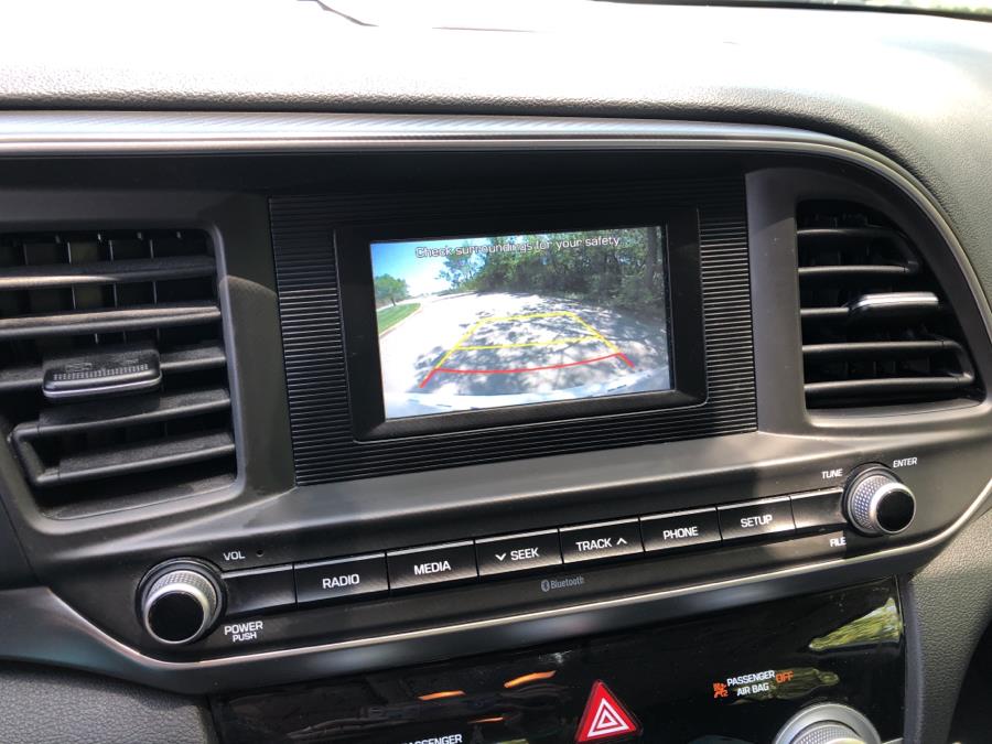2019 Hyundai Elantra SE Manual, available for sale in Beavercreek, Ohio | Wholesale Direct Motors. Beavercreek, Ohio 2019 Hyundai Elantra SE Manual, available for sale in Beavercreek, Ohio | Wholesale Direct Motors. Beavercreek, Ohio