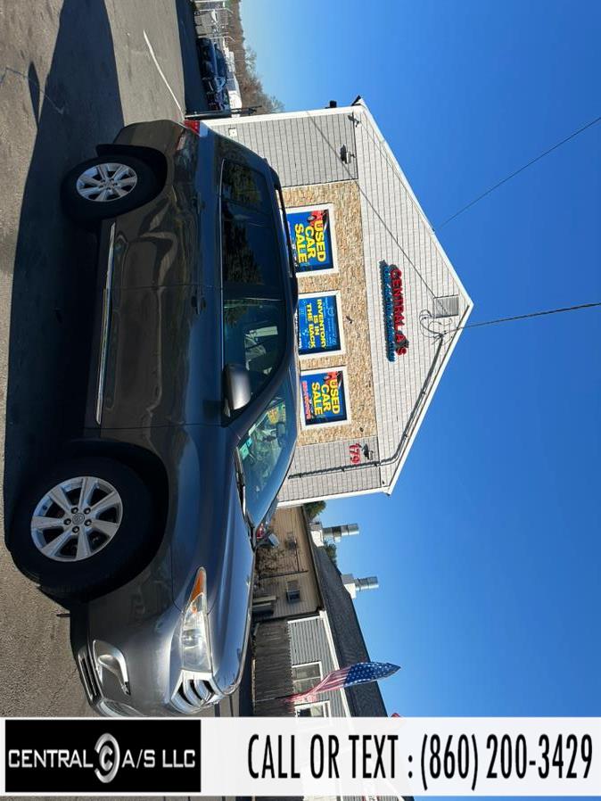 2012 Toyota Highlander 4WD 4dr V6 SE (Natl), available for sale in East Windsor, Connecticut | Central A/S LLC. East Windsor, Connecticut 2012 Toyota Highlander 4WD 4dr V6 SE (Natl), available for sale in East Windsor, Connecticut | Central A/S LLC. East Windsor, Connecticut