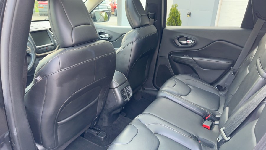 2015 Jeep Cherokee 4WD 4dr Limited, available for sale in Waterbury, Connecticut | West End Automotive Center. Waterbury, Connecticut 2015 Jeep Cherokee 4WD 4dr Limited, available for sale in Waterbury, Connecticut | West End Automotive Center. Waterbury, Connecticut