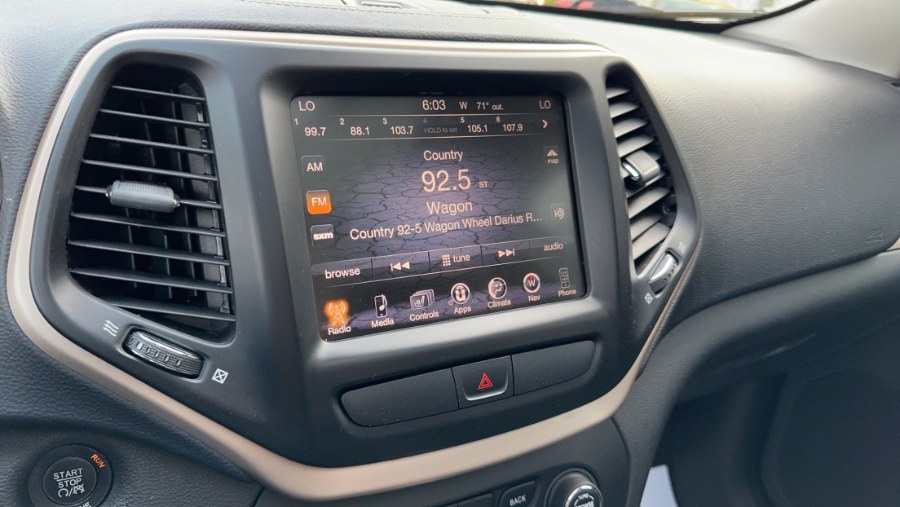 2015 Jeep Cherokee 4WD 4dr Limited, available for sale in Waterbury, Connecticut | West End Automotive Center. Waterbury, Connecticut 2015 Jeep Cherokee 4WD 4dr Limited, available for sale in Waterbury, Connecticut | West End Automotive Center. Waterbury, Connecticut