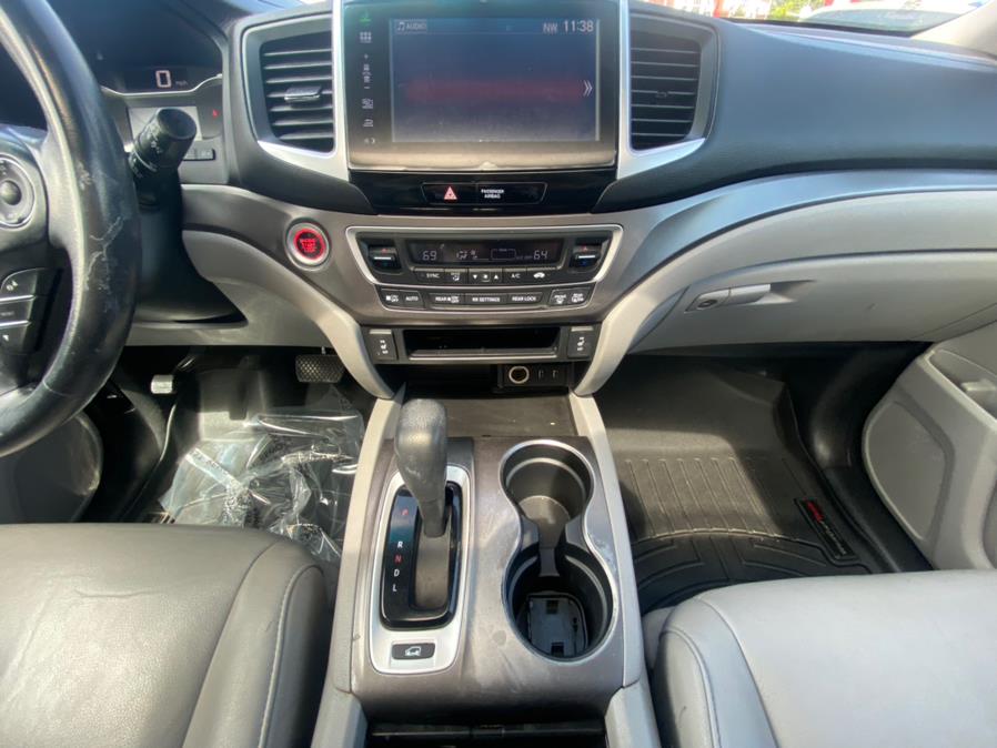 2016 Honda Pilot AWD 4dr EX-L, available for sale in Linden, New Jersey | Champion Used Auto Sales. Linden, New Jersey 2016 Honda Pilot AWD 4dr EX-L, available for sale in Linden, New Jersey | Champion Used Auto Sales. Linden, New Jersey