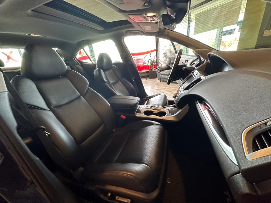 2015 Acura TLX 4dr Sdn SH-AWD V6 Tech, available for sale in West Hartford, Connecticut | AutoMax. West Hartford, Connecticut 2015 Acura TLX 4dr Sdn SH-AWD V6 Tech, available for sale in West Hartford, Connecticut | AutoMax. West Hartford, Connecticut
