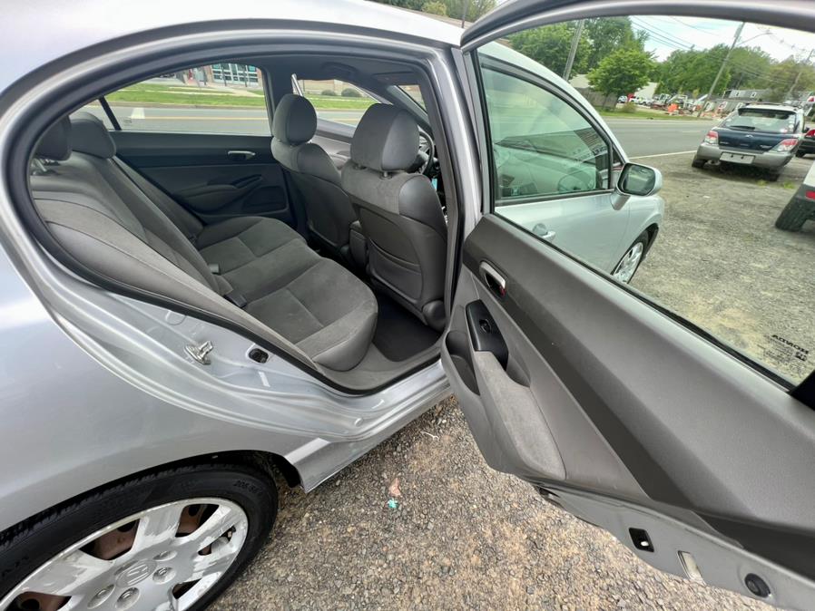 2007 Honda Civic Sdn 4dr AT LX, available for sale in Wallingford, Connecticut | Wallingford Auto Center LLC. Wallingford, Connecticut 2007 Honda Civic Sdn 4dr AT LX, available for sale in Wallingford, Connecticut | Wallingford Auto Center LLC. Wallingford, Connecticut