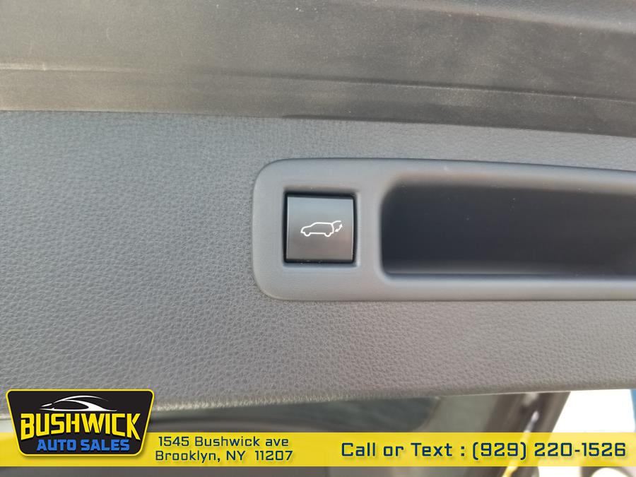 2020 Toyota Highlander XLE AWD (Natl), available for sale in Brooklyn, New York | Bushwick Auto Sales LLC. Brooklyn, New York 2020 Toyota Highlander XLE AWD (Natl), available for sale in Brooklyn, New York | Bushwick Auto Sales LLC. Brooklyn, New York