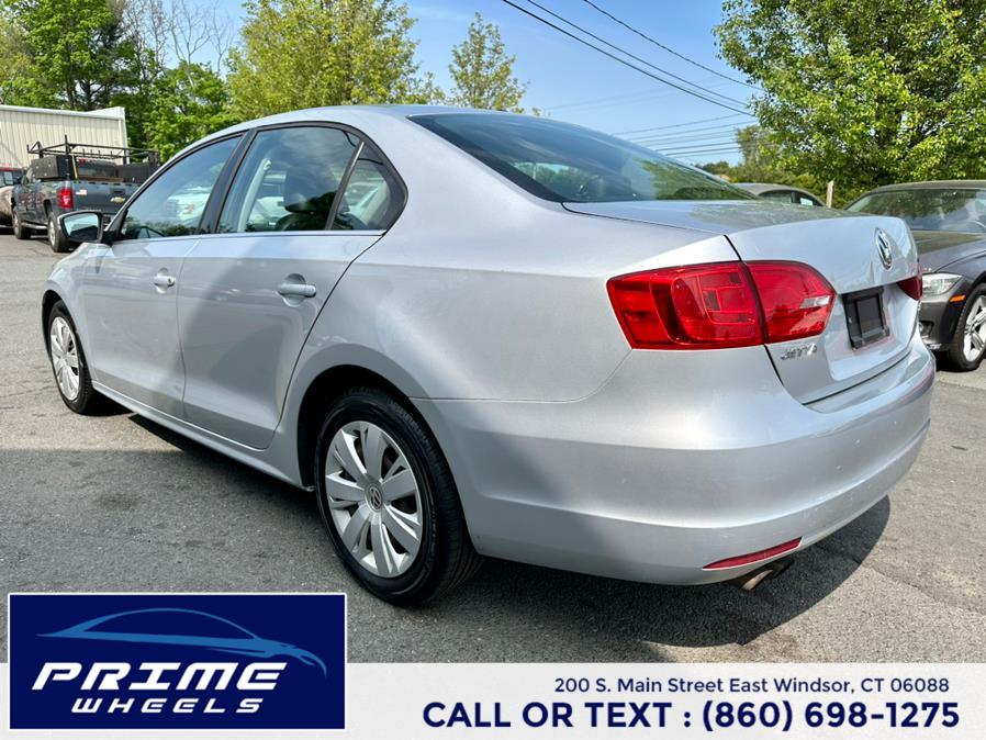 2013 Volkswagen Jetta Sedan 4dr Auto SE PZEV, available for sale in East Windsor, Connecticut | Prime Wheels. East Windsor, Connecticut 2013 Volkswagen Jetta Sedan 4dr Auto SE PZEV, available for sale in East Windsor, Connecticut | Prime Wheels. East Windsor, Connecticut