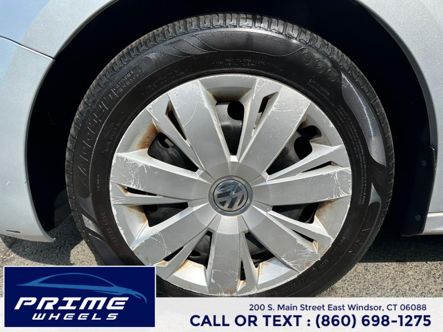 2013 Volkswagen Jetta Sedan 4dr Auto SE PZEV, available for sale in East Windsor, Connecticut | Prime Wheels. East Windsor, Connecticut 2013 Volkswagen Jetta Sedan 4dr Auto SE PZEV, available for sale in East Windsor, Connecticut | Prime Wheels. East Windsor, Connecticut