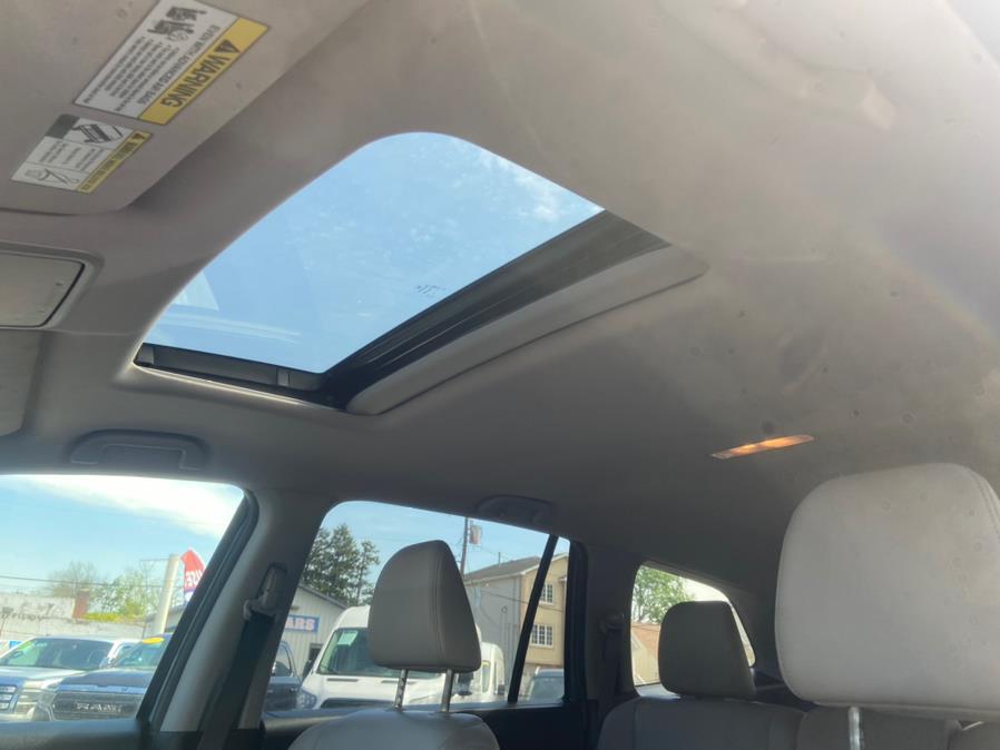 2016 Honda Pilot AWD 4dr EX-L, available for sale in Linden, New Jersey | Champion Auto Sales. Linden, New Jersey 2016 Honda Pilot AWD 4dr EX-L, available for sale in Linden, New Jersey | Champion Auto Sales. Linden, New Jersey