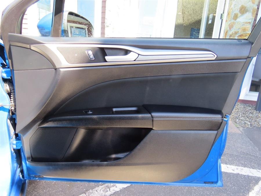 2020 Ford Fusion SE AWD 4dr Sedan, available for sale in Auburn, Maine | Lake City Exports Inc. Auburn, Maine 2020 Ford Fusion SE AWD 4dr Sedan, available for sale in Auburn, Maine | Lake City Exports Inc. Auburn, Maine