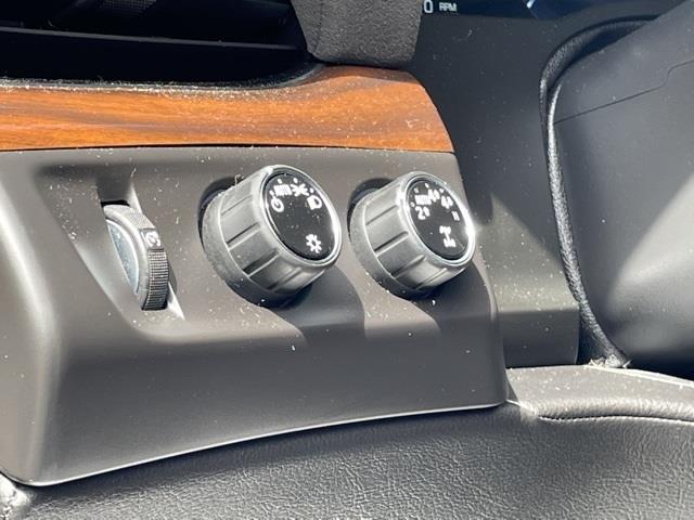 2018 Cadillac Escalade Esv Luxury, available for sale in Brookfield, Connecticut | Blasius Federal Road. Brookfield, Connecticut 2018 Cadillac Escalade Esv Luxury, available for sale in Brookfield, Connecticut | Blasius Federal Road. Brookfield, Connecticut