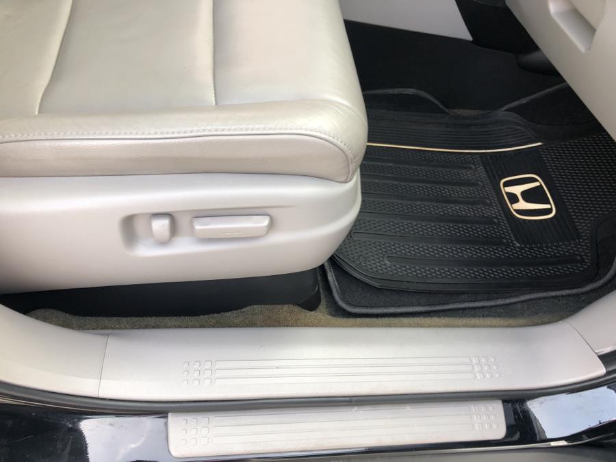 2015 Honda Pilot 4WD 4dr EX-L, available for sale in Waterbury, Connecticut | National Auto Brokers, Inc.. Waterbury, Connecticut 2015 Honda Pilot 4WD 4dr EX-L, available for sale in Waterbury, Connecticut | National Auto Brokers, Inc.. Waterbury, Connecticut