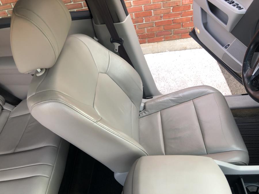 2015 Honda Pilot 4WD 4dr EX-L, available for sale in Waterbury, Connecticut | National Auto Brokers, Inc.. Waterbury, Connecticut 2015 Honda Pilot 4WD 4dr EX-L, available for sale in Waterbury, Connecticut | National Auto Brokers, Inc.. Waterbury, Connecticut