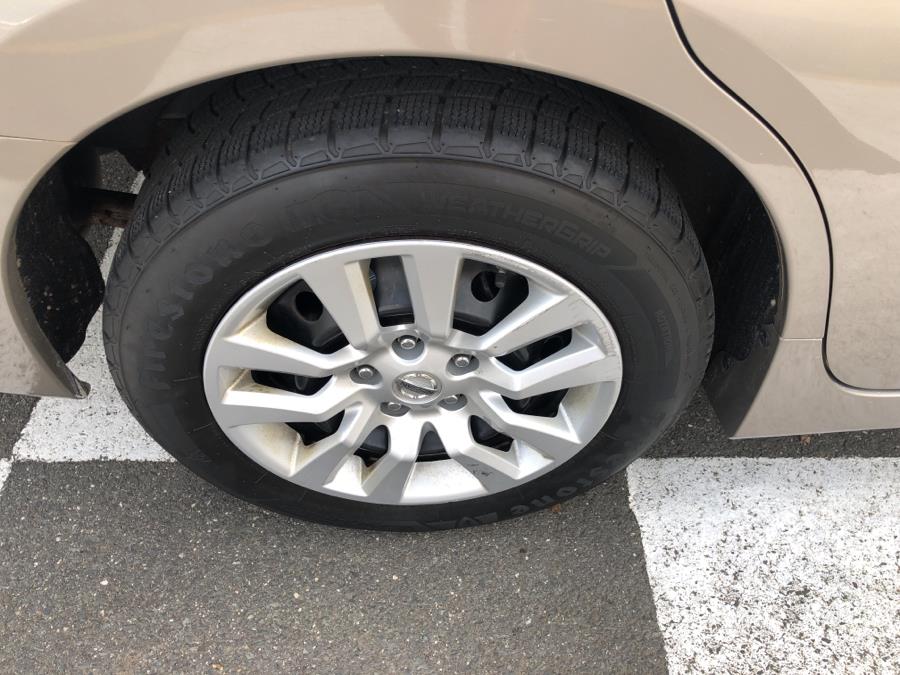 2014 Nissan Altima 4dr Sedan S, available for sale in Waterbury, Connecticut | National Auto Brokers, Inc.. Waterbury, Connecticut 2014 Nissan Altima 4dr Sedan S, available for sale in Waterbury, Connecticut | National Auto Brokers, Inc.. Waterbury, Connecticut