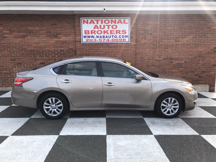 2014 Nissan Altima 4dr Sedan S, available for sale in Waterbury, Connecticut | National Auto Brokers, Inc.. Waterbury, Connecticut 2014 Nissan Altima 4dr Sedan S, available for sale in Waterbury, Connecticut | National Auto Brokers, Inc.. Waterbury, Connecticut