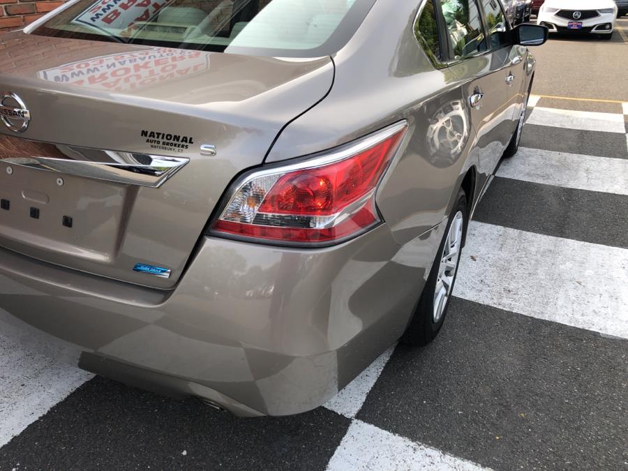 2014 Nissan Altima 4dr Sedan S, available for sale in Waterbury, Connecticut | National Auto Brokers, Inc.. Waterbury, Connecticut 2014 Nissan Altima 4dr Sedan S, available for sale in Waterbury, Connecticut | National Auto Brokers, Inc.. Waterbury, Connecticut