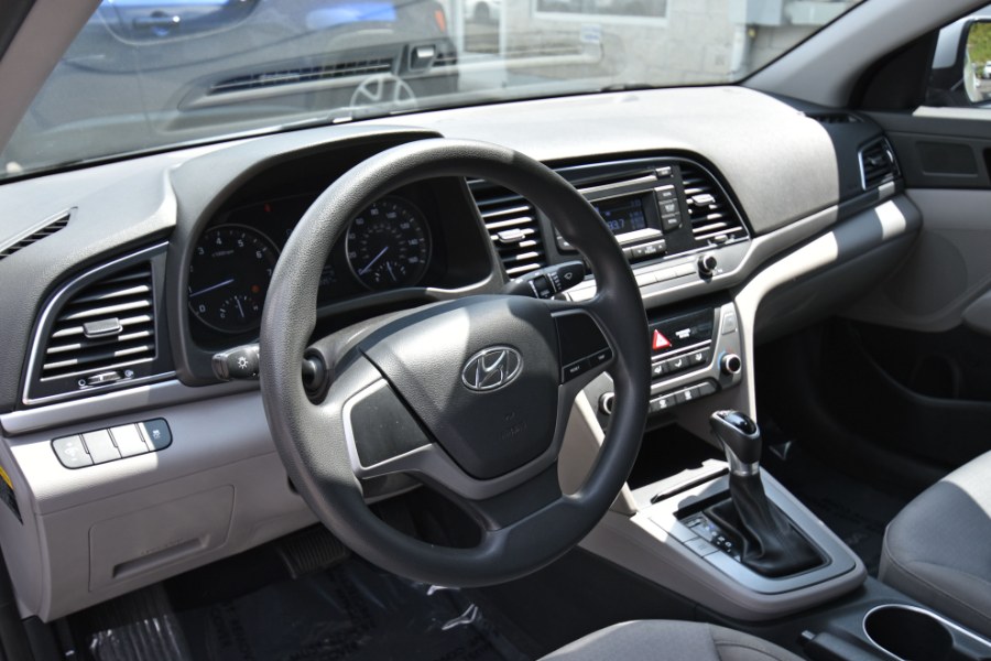 2017 Hyundai Elantra SE 2.0L Auto, available for sale in Waterbury, Connecticut | Highline Car Connection. Waterbury, Connecticut 2017 Hyundai Elantra SE 2.0L Auto, available for sale in Waterbury, Connecticut | Highline Car Connection. Waterbury, Connecticut