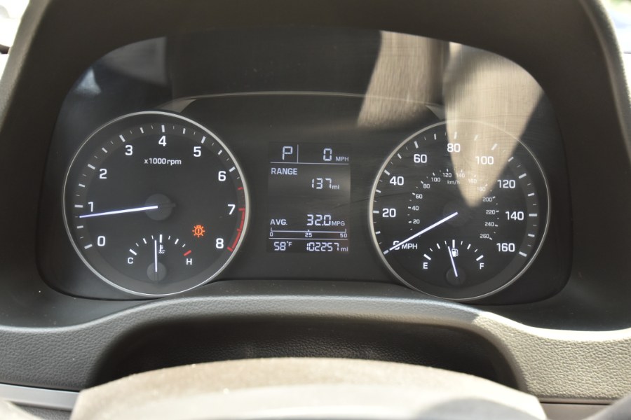 2017 Hyundai Elantra SE 2.0L Auto, available for sale in Waterbury, Connecticut | Highline Car Connection. Waterbury, Connecticut 2017 Hyundai Elantra SE 2.0L Auto, available for sale in Waterbury, Connecticut | Highline Car Connection. Waterbury, Connecticut