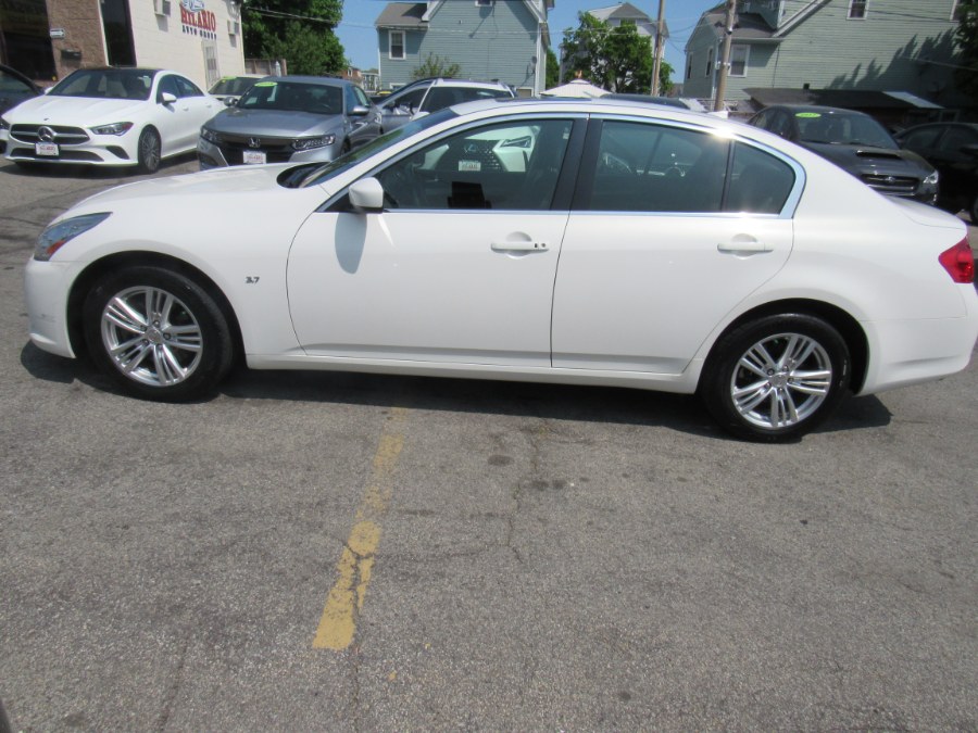 2015 INFINITI Q40 Base, available for sale in Worcester, Massachusetts | Hilario's Auto Sales Inc.. Worcester, Massachusetts 2015 INFINITI Q40 Base, available for sale in Worcester, Massachusetts | Hilario's Auto Sales Inc.. Worcester, Massachusetts