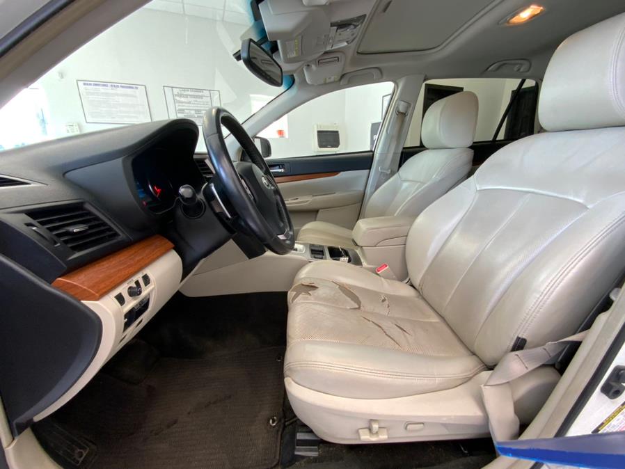 2013 Subaru Outback 4dr Wgn H4 Auto 2.5i Limited, available for sale in Hartford, Connecticut | Franklin Motors Auto Sales LLC. Hartford, Connecticut 2013 Subaru Outback 4dr Wgn H4 Auto 2.5i Limited, available for sale in Hartford, Connecticut | Franklin Motors Auto Sales LLC. Hartford, Connecticut