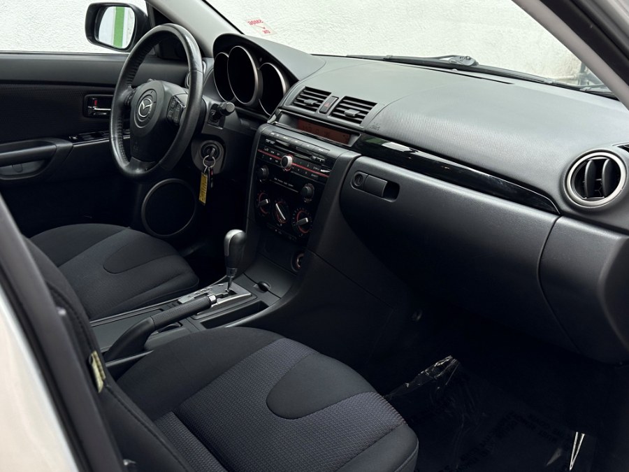 2008 Mazda Mazda3 5dr HB Auto s Sport, available for sale in Corona, California | Green Light Auto. Corona, California 2008 Mazda Mazda3 5dr HB Auto s Sport, available for sale in Corona, California | Green Light Auto. Corona, California