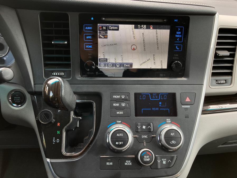 2017 Toyota Sienna XLE AWD 7-Passenger (Natl), available for sale in Brooklyn, New York | Carsbuck Inc.. Brooklyn, New York 2017 Toyota Sienna XLE AWD 7-Passenger (Natl), available for sale in Brooklyn, New York | Carsbuck Inc.. Brooklyn, New York