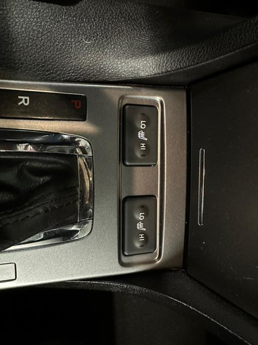 2014 Acura ILX 4dr Sdn 2.0L Premium Pkg, available for sale in West Babylon , New York | MP Motors Inc. West Babylon , New York 2014 Acura ILX 4dr Sdn 2.0L Premium Pkg, available for sale in West Babylon , New York | MP Motors Inc. West Babylon , New York