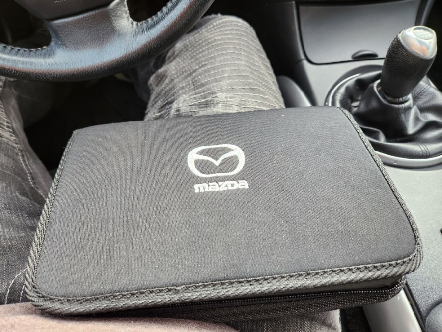 2005 Mazda RX-8 4dr Cpe 6-Spd Manual, available for sale in Bristol, Connecticut | Dealmax Motors LLC. Bristol, Connecticut 2005 Mazda RX-8 4dr Cpe 6-Spd Manual, available for sale in Bristol, Connecticut | Dealmax Motors LLC. Bristol, Connecticut