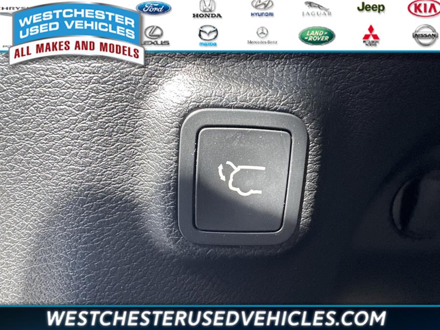2019 Jeep Cherokee Limited, available for sale in White Plains, New York | Westchester Used Vehicles. White Plains, New York 2019 Jeep Cherokee Limited, available for sale in White Plains, New York | Westchester Used Vehicles. White Plains, New York