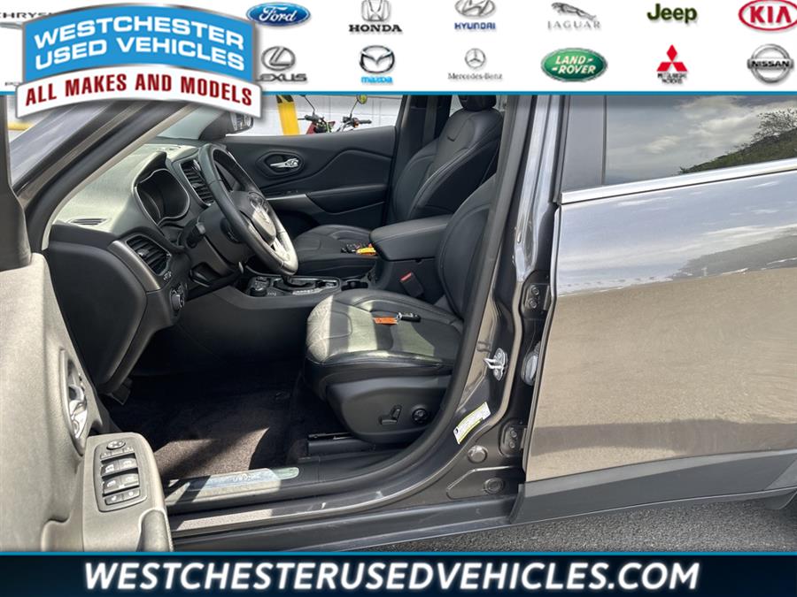 2019 Jeep Cherokee Limited, available for sale in White Plains, New York | Westchester Used Vehicles. White Plains, New York 2019 Jeep Cherokee Limited, available for sale in White Plains, New York | Westchester Used Vehicles. White Plains, New York