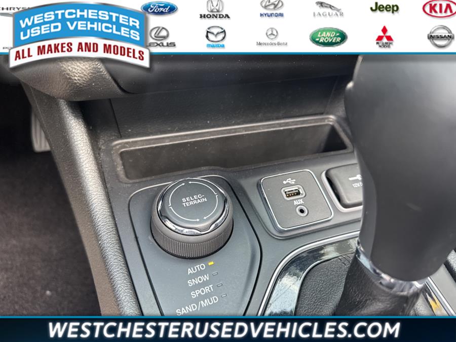 2019 Jeep Cherokee Limited, available for sale in White Plains, New York | Westchester Used Vehicles. White Plains, New York 2019 Jeep Cherokee Limited, available for sale in White Plains, New York | Westchester Used Vehicles. White Plains, New York