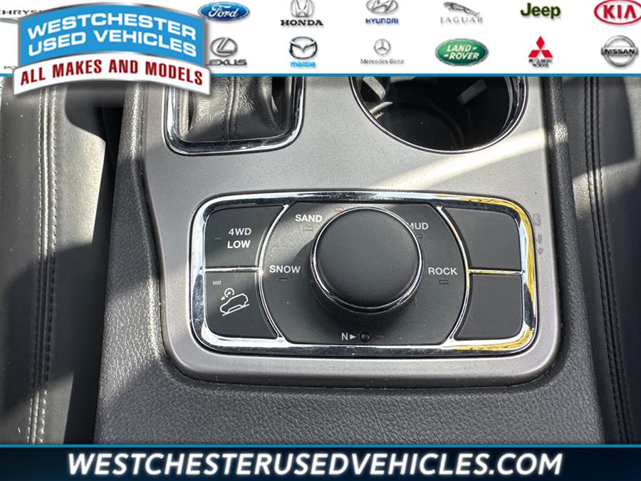 2020 Jeep Grand Cherokee Limited, available for sale in White Plains, New York | Westchester Used Vehicles. White Plains, New York 2020 Jeep Grand Cherokee Limited, available for sale in White Plains, New York | Westchester Used Vehicles. White Plains, New York