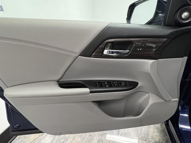 2017 Honda Accord Sedan EX-L, available for sale in Maple Shade, New Jersey | Car Revolution. Maple Shade, New Jersey 2017 Honda Accord Sedan EX-L, available for sale in Maple Shade, New Jersey | Car Revolution. Maple Shade, New Jersey