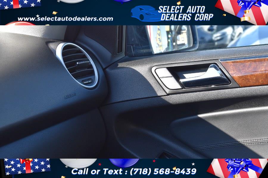 2011 Mercedes-Benz M-Class 4MATIC 4dr ML350, available for sale in Brooklyn, New York | Select Auto Dealers Corp. Brooklyn, New York 2011 Mercedes-Benz M-Class 4MATIC 4dr ML350, available for sale in Brooklyn, New York | Select Auto Dealers Corp. Brooklyn, New York