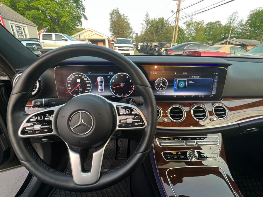 2019 Mercedes-Benz E-Class E 300 4MATIC Sedan, available for sale in Canton, Connecticut | Lava Motors 2 Inc. Canton, Connecticut 2019 Mercedes-Benz E-Class E 300 4MATIC Sedan, available for sale in Canton, Connecticut | Lava Motors 2 Inc. Canton, Connecticut