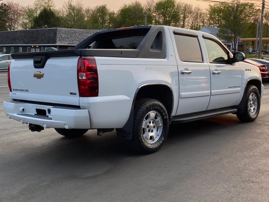 2007 Chevrolet Avalanche 4WD Crew Cab 130" LT w/1LT, available for sale in Canton, Connecticut | Lava Motors 2 Inc. Canton, Connecticut 2007 Chevrolet Avalanche 4WD Crew Cab 130" LT w/1LT, available for sale in Canton, Connecticut | Lava Motors 2 Inc. Canton, Connecticut