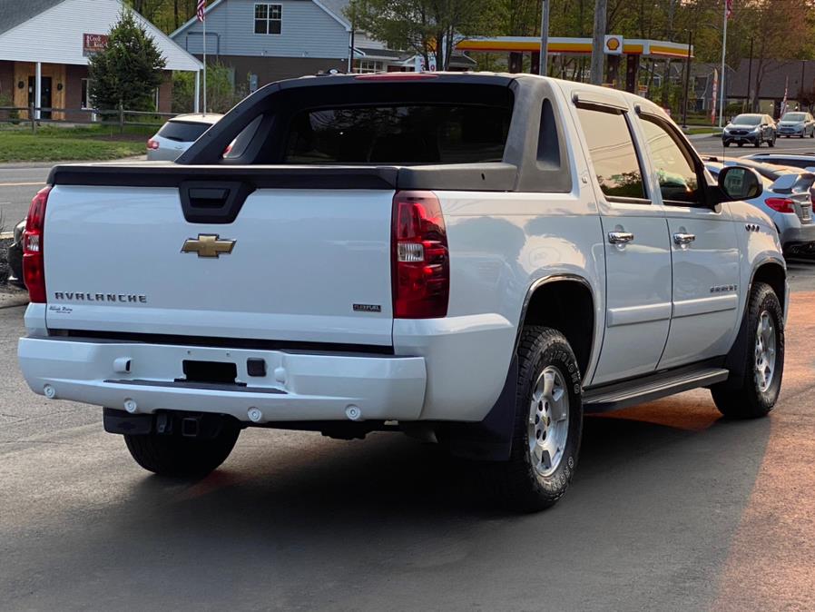 2007 Chevrolet Avalanche 4WD Crew Cab 130" LT w/1LT, available for sale in Canton, Connecticut | Lava Motors 2 Inc. Canton, Connecticut 2007 Chevrolet Avalanche 4WD Crew Cab 130" LT w/1LT, available for sale in Canton, Connecticut | Lava Motors 2 Inc. Canton, Connecticut