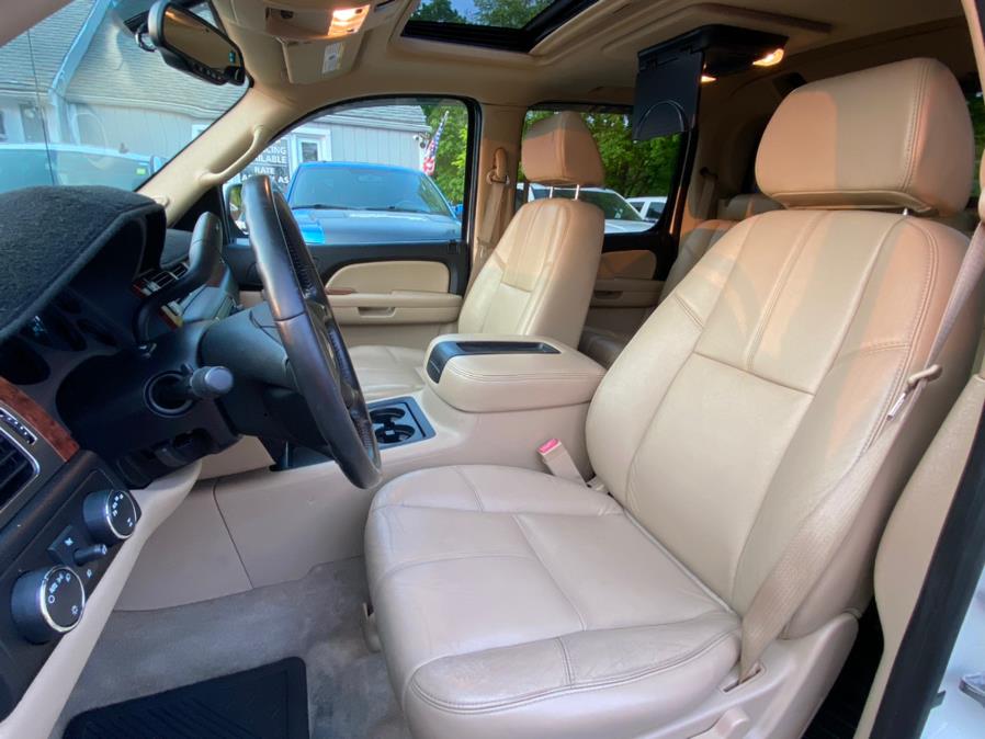 2007 Chevrolet Avalanche 4WD Crew Cab 130" LT w/1LT, available for sale in Canton, Connecticut | Lava Motors 2 Inc. Canton, Connecticut 2007 Chevrolet Avalanche 4WD Crew Cab 130" LT w/1LT, available for sale in Canton, Connecticut | Lava Motors 2 Inc. Canton, Connecticut
