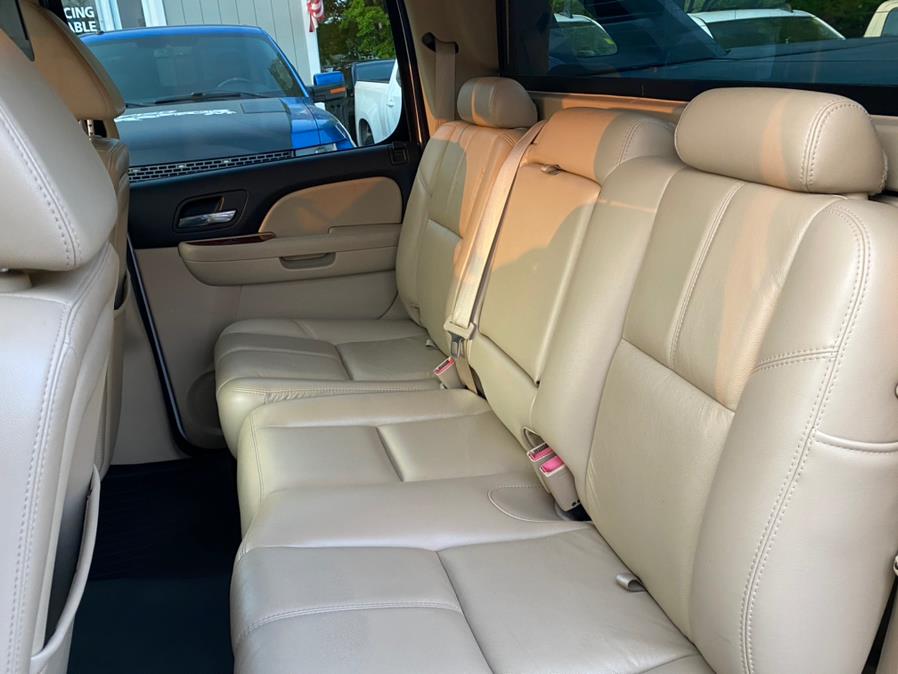 2007 Chevrolet Avalanche 4WD Crew Cab 130" LT w/1LT, available for sale in Canton, Connecticut | Lava Motors 2 Inc. Canton, Connecticut 2007 Chevrolet Avalanche 4WD Crew Cab 130" LT w/1LT, available for sale in Canton, Connecticut | Lava Motors 2 Inc. Canton, Connecticut